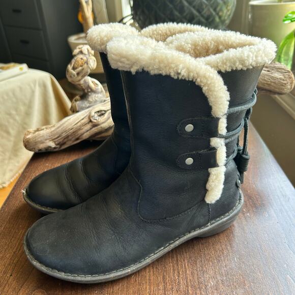 UGG Akadia Black Leather Ankle Lace Warm Lined Winter Booties Boots US 8 - Picture 5 of 13